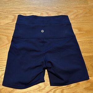 Lululemon bike shorts